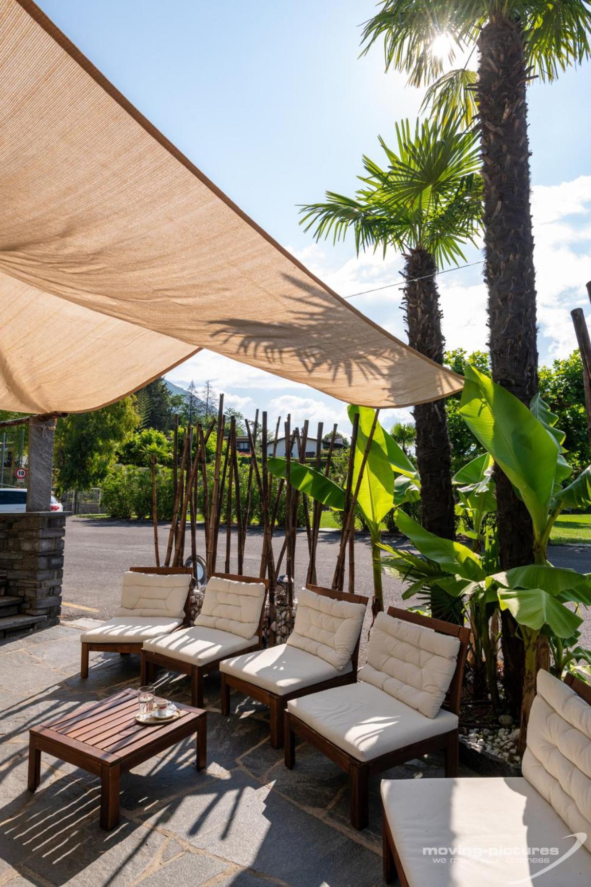 Bamboohouse Motel Riazzino Экстерьер фото